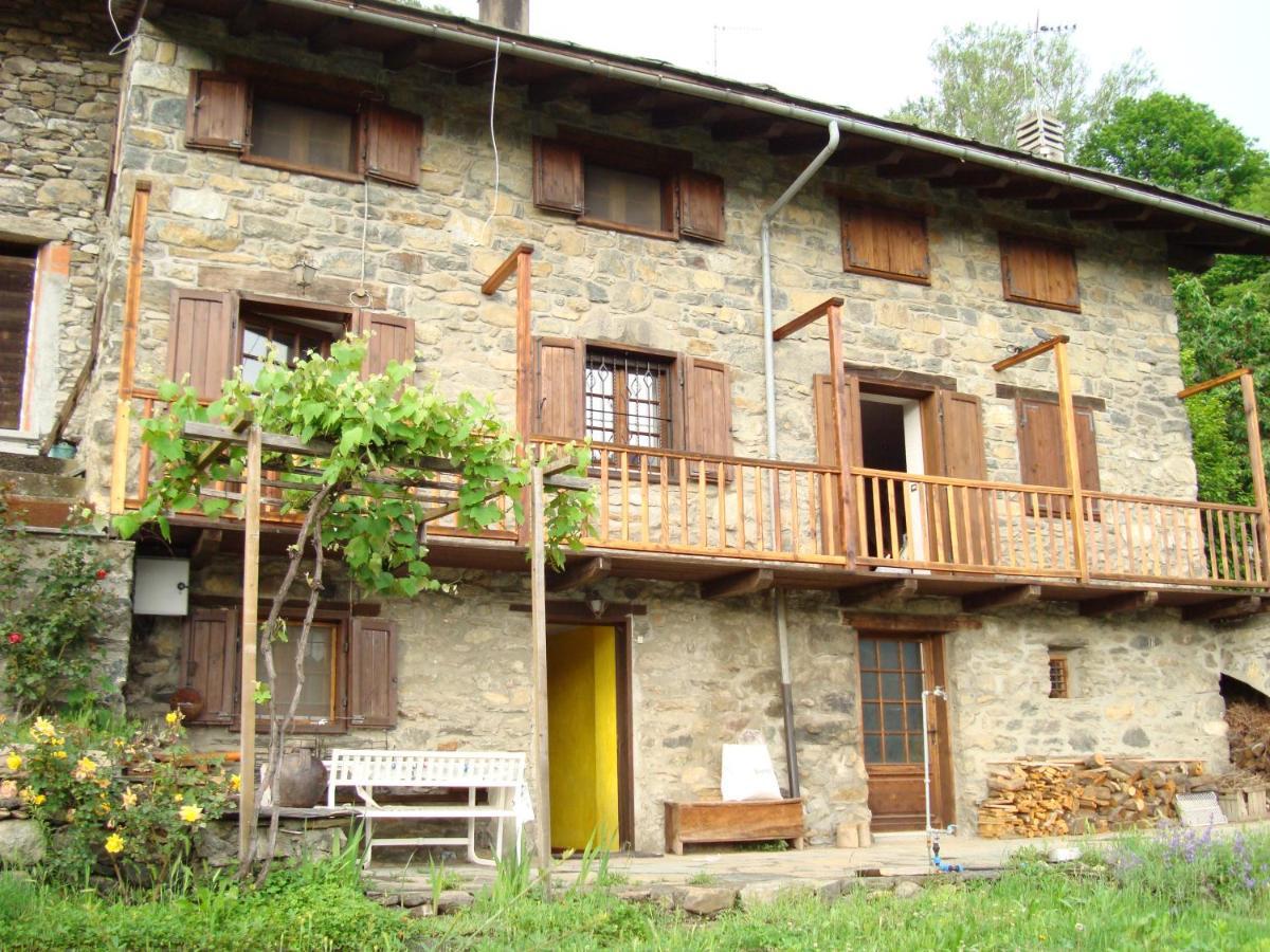 Appartement La Casa Di Martina à Saint-Vincent Extérieur photo